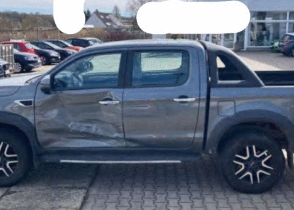 JAC 8 Pro Doppelkabine 150kW Diesel unfall