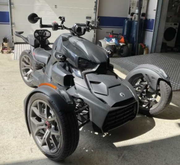 Can-Am Bombardier Ryker 900 STD 61kW Benzin unfall